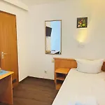 Hotel Neo Cologne Bonn Airport 3*