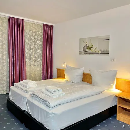 Hotel Neo Cologne Bonn Airport 3*