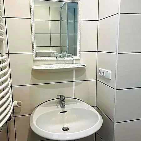 Hotel Neo Cologne Bonn Airport 3*