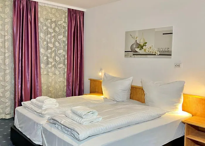 Neo Cologne Bonn Airport 3*